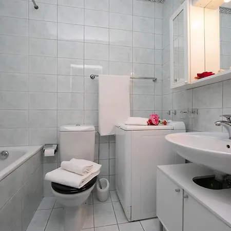 Romantica Maisonette *